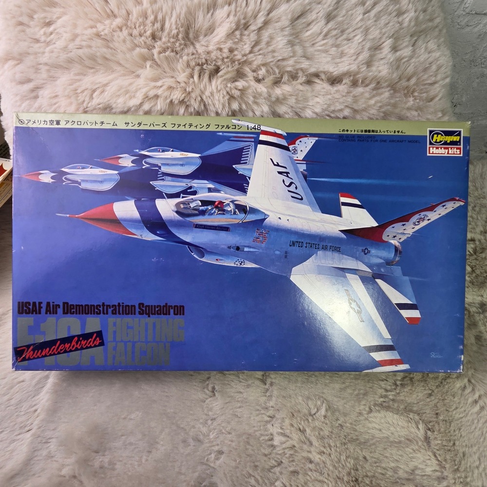 Hasegawa 1:48 F-16A Fighting Falcon Thunderbirds USAF Model Kit V002 V2 Vintage